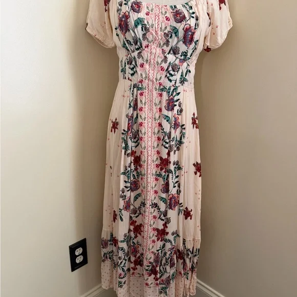 Angie Cream Floral Midi Dress - Picture 4 of 14